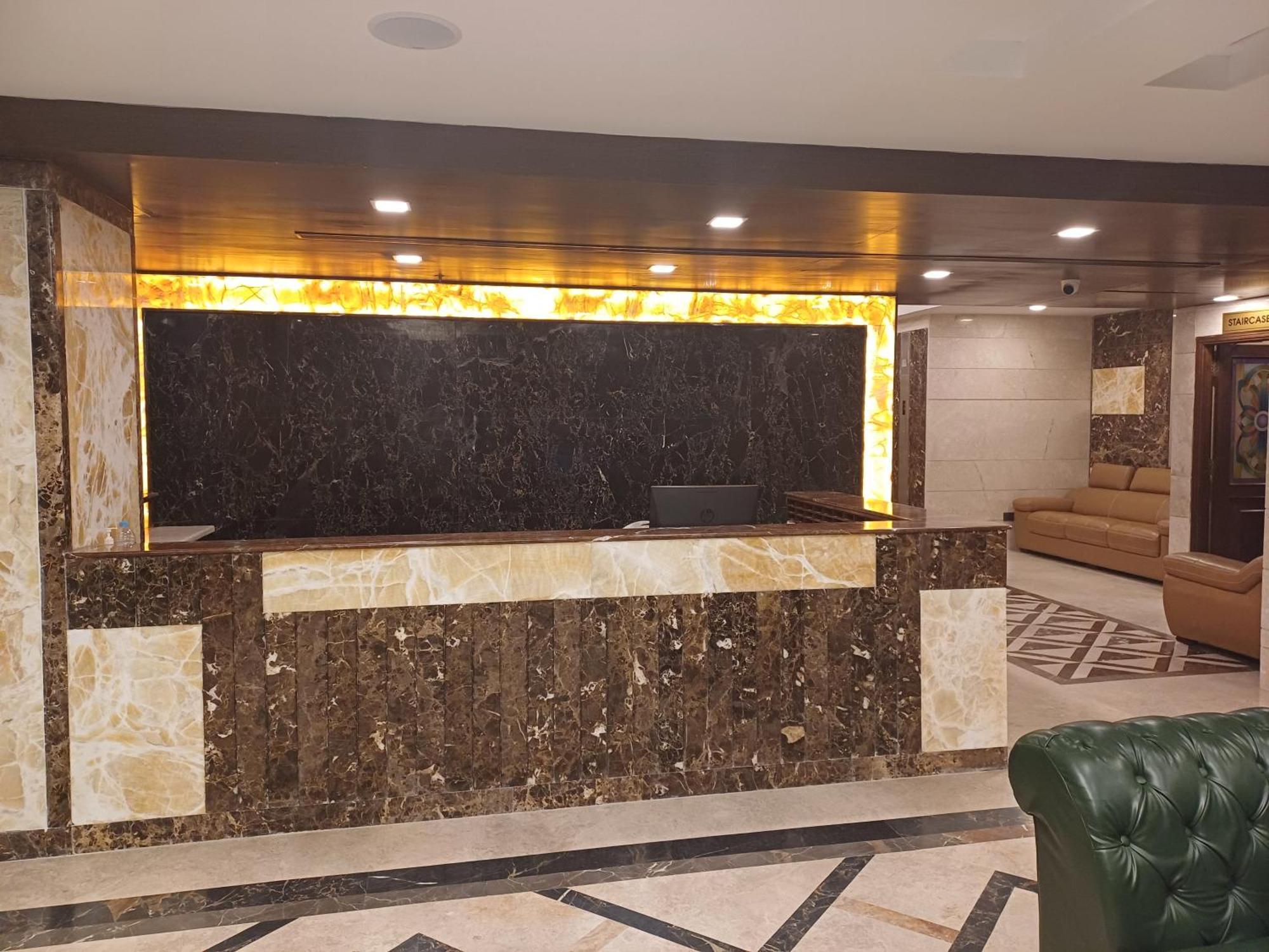 Hotel Benzz Park Chennai Eksteriør bilde