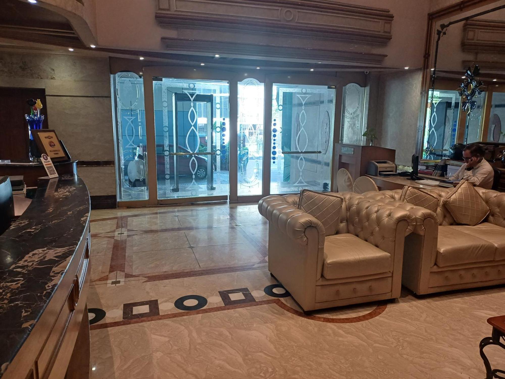Hotel Benzz Park Chennai Eksteriør bilde