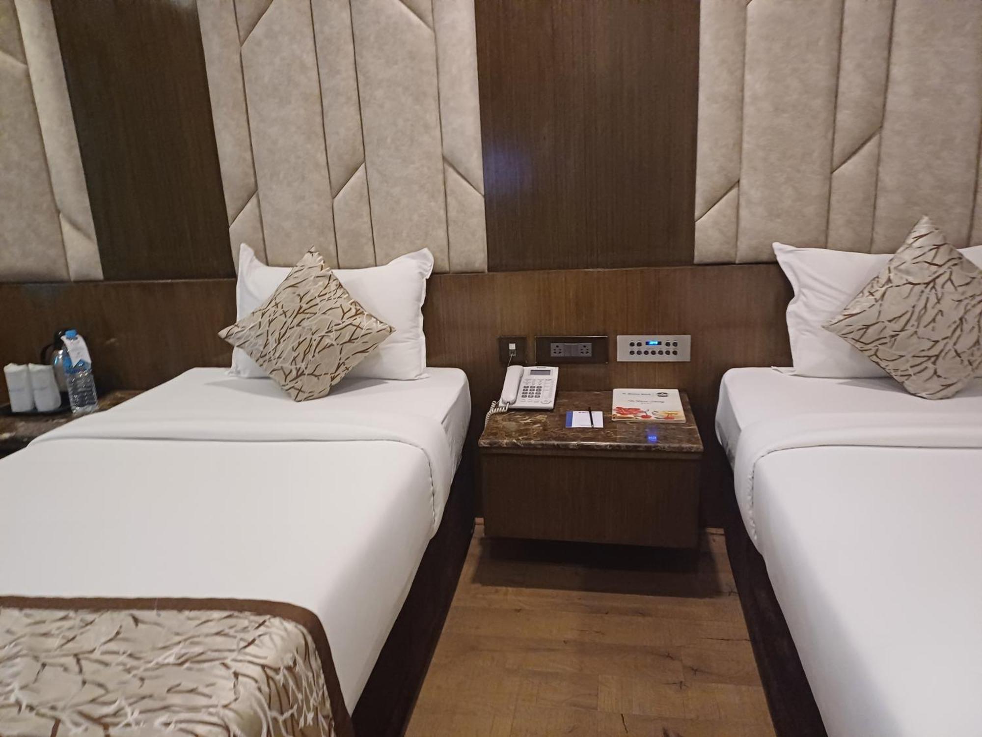 Hotel Benzz Park Chennai Eksteriør bilde
