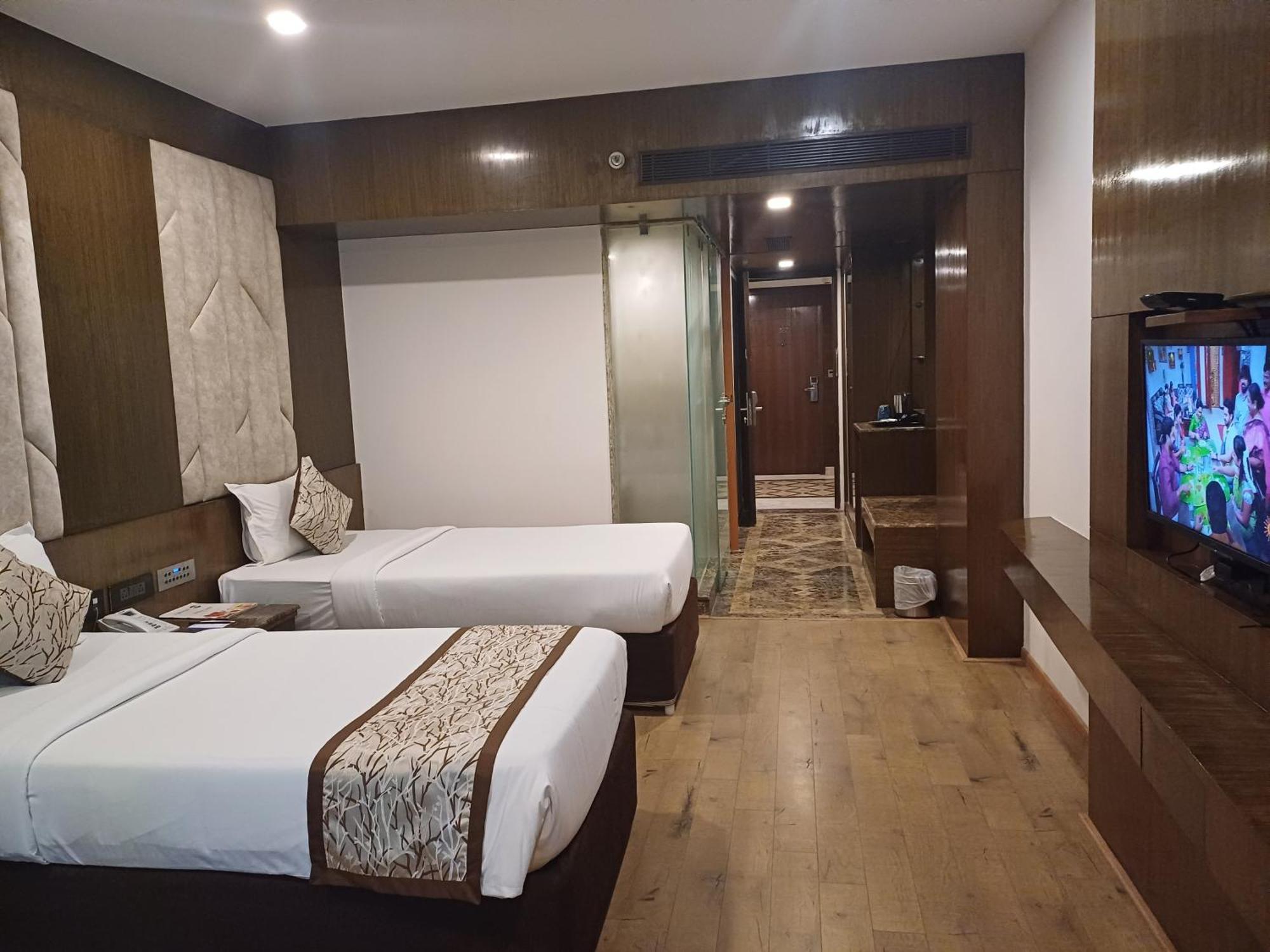 Hotel Benzz Park Chennai Eksteriør bilde