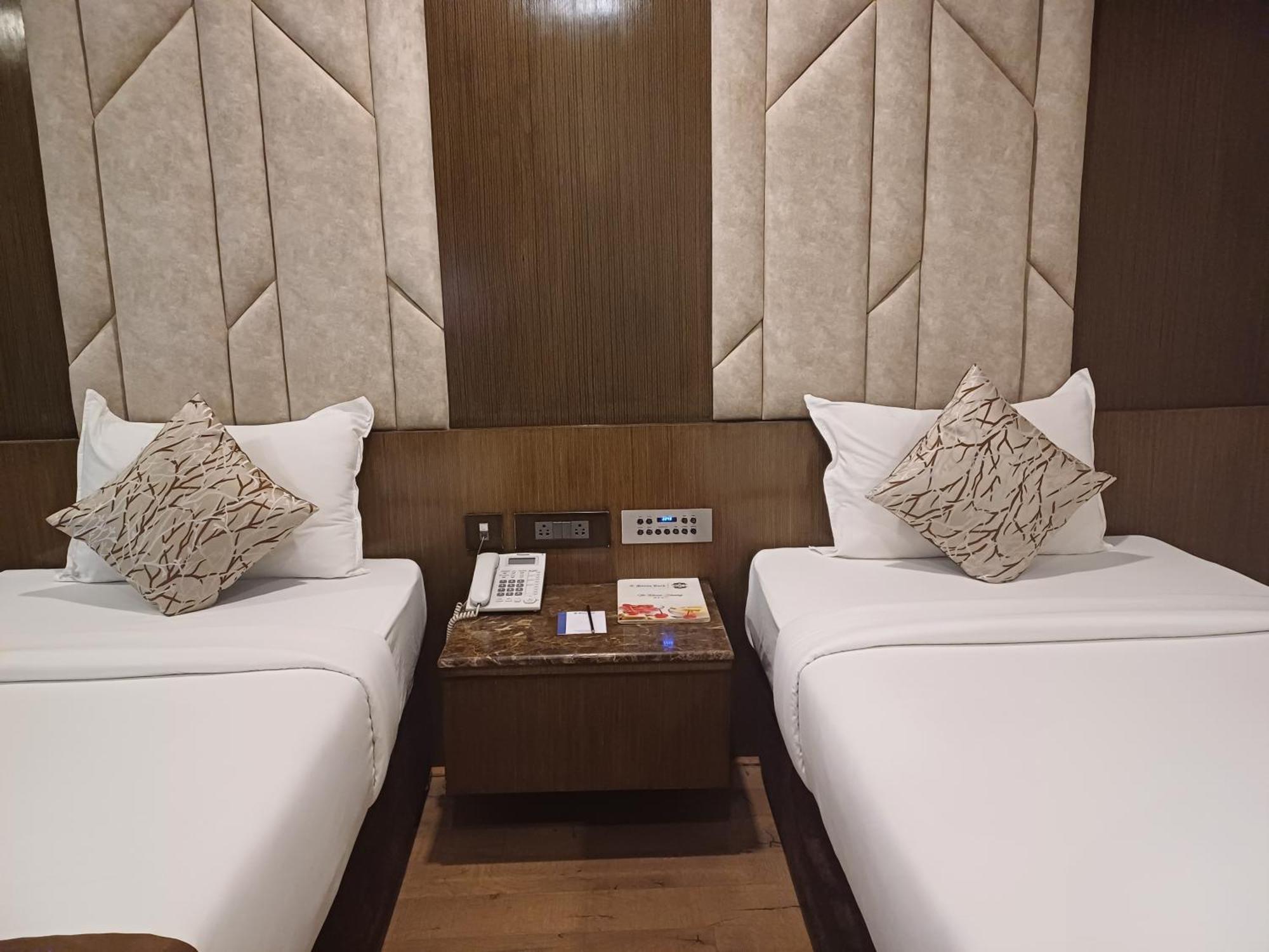 Hotel Benzz Park Chennai Eksteriør bilde