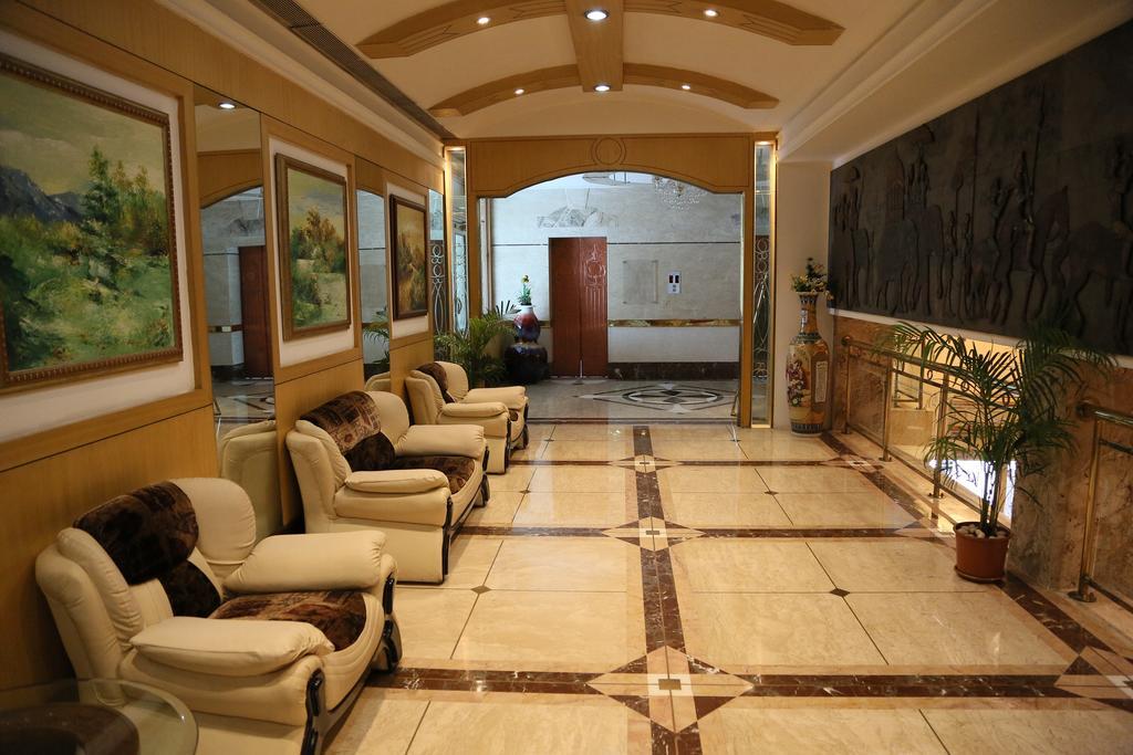 Hotel Benzz Park Chennai Eksteriør bilde
