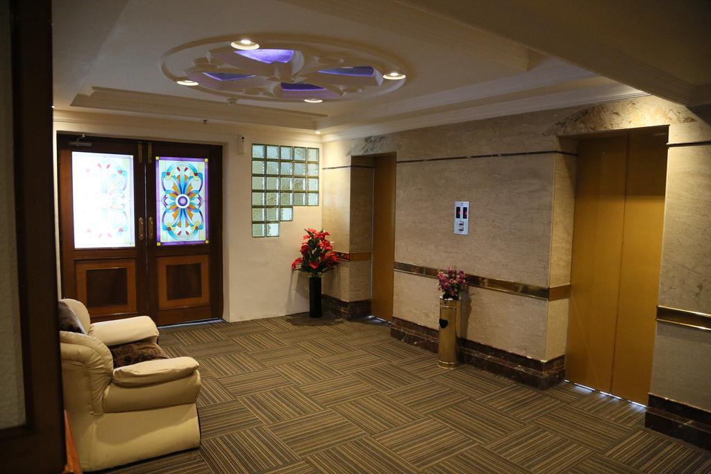 Hotel Benzz Park Chennai Eksteriør bilde