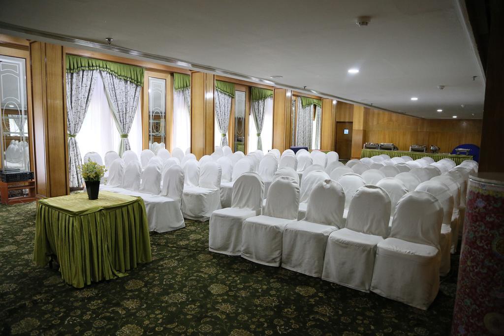 Hotel Benzz Park Chennai Eksteriør bilde