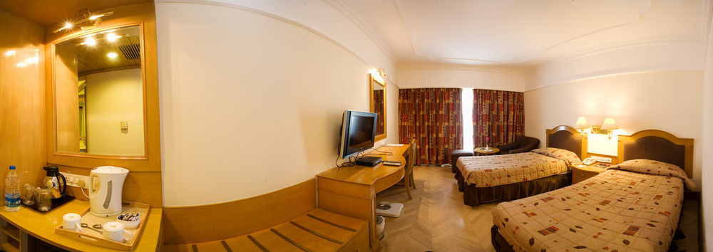Hotel Benzz Park Chennai Eksteriør bilde