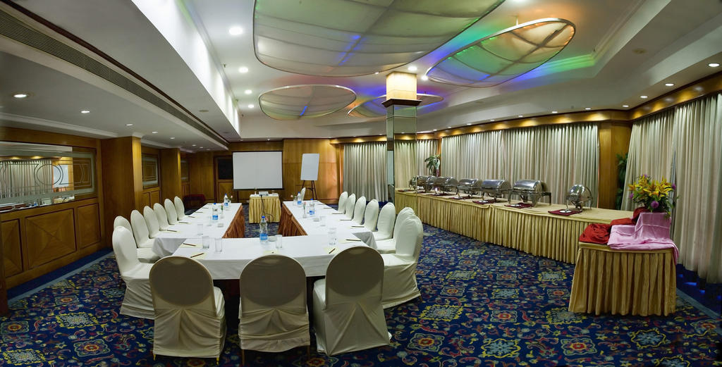 Hotel Benzz Park Chennai Eksteriør bilde