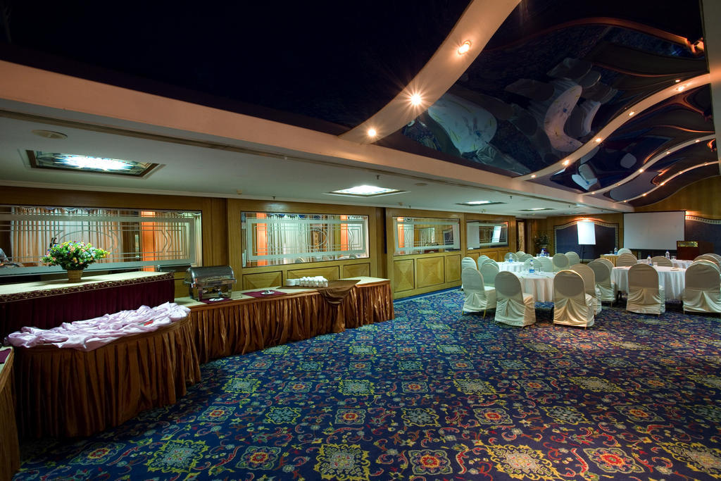Hotel Benzz Park Chennai Eksteriør bilde